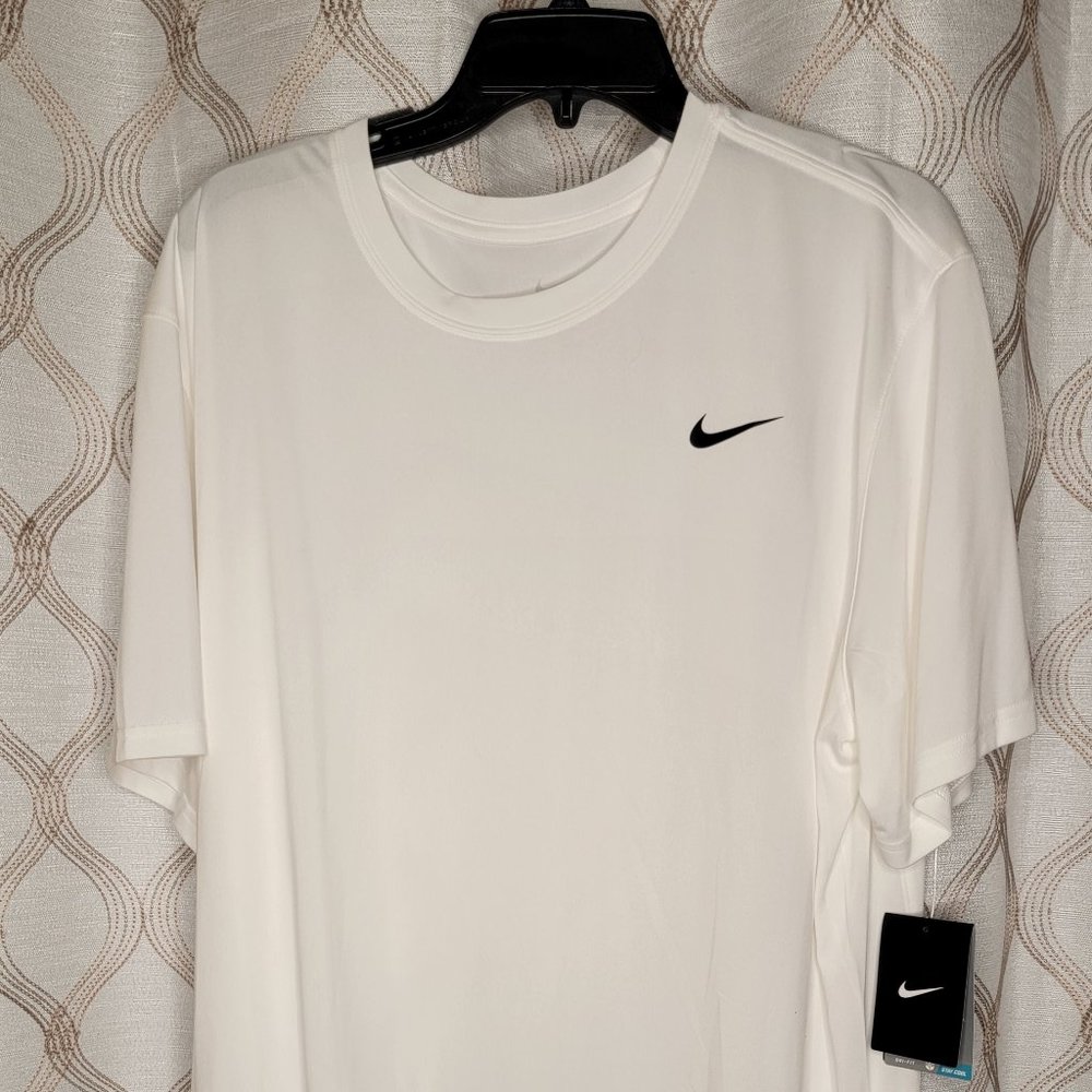 Men's Nike DriFit crew neck tee